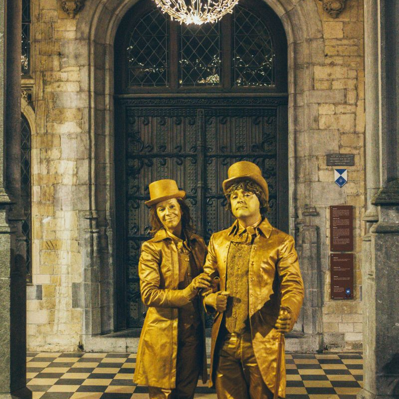 Levend Standbeeld Mr & Mrs Welcome