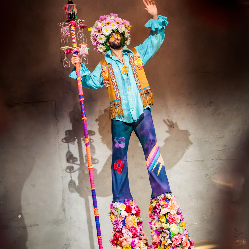 Flower Power Hippie steltenloper