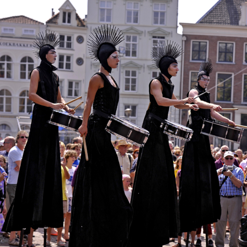 Percussie op stelten "STX"