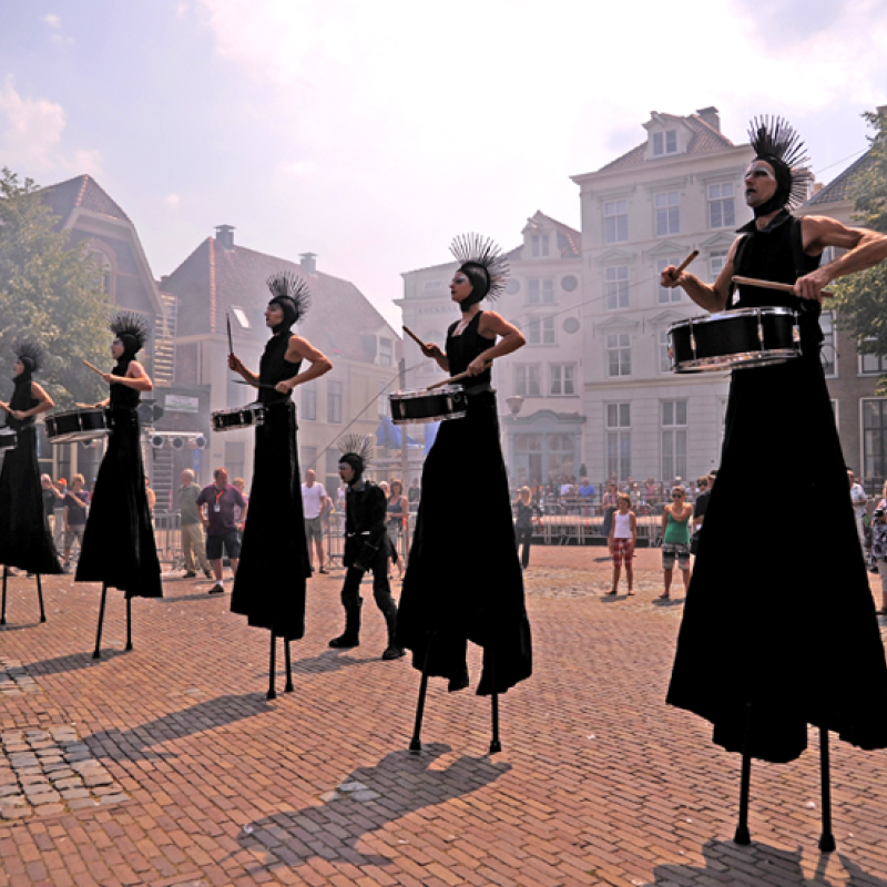 Percussie op stelten "STX"