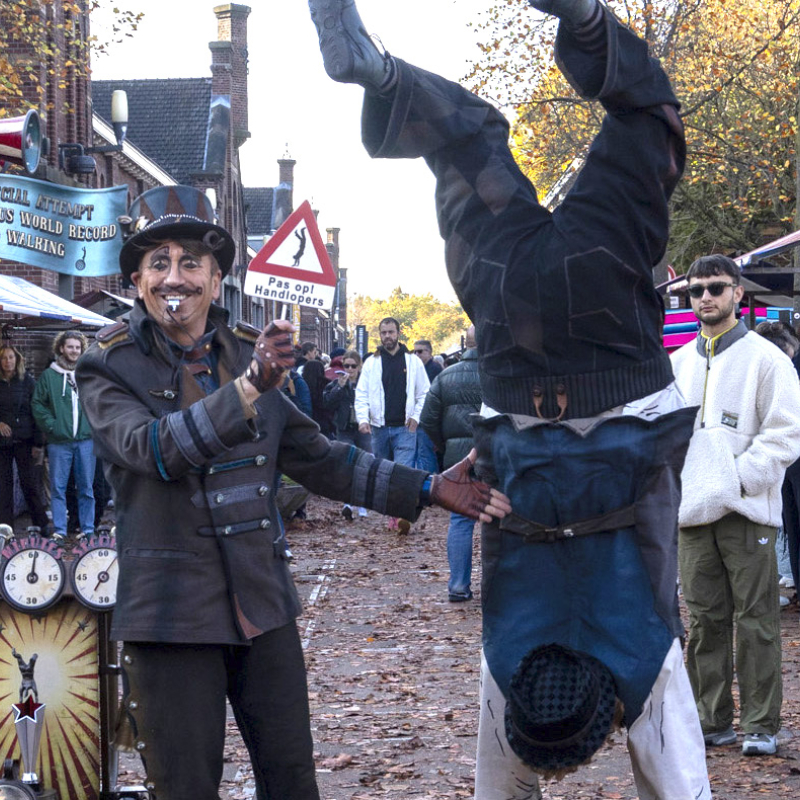 Circus walk act: 'The Amazing Handwalker'